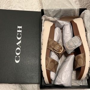 Brand NEW Coach Gwen Khaki/Saddle Sandals Size 7